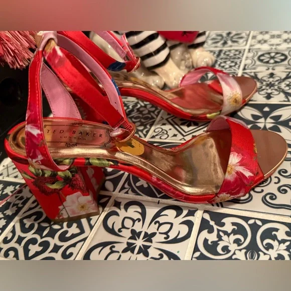 Ted Baker London Red Floral Heels - Picture 2 of 8